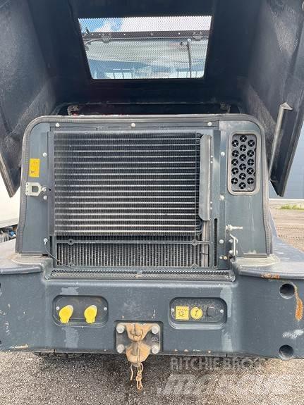 Schäffer T8620 Kolové nakladače