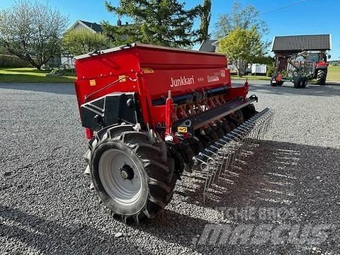 Simulta 2500LB Rozmetadlo minerálních hnojiv