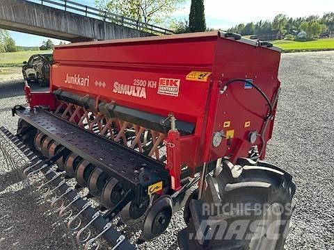 Simulta 2500LB Rozmetadlo minerálních hnojiv