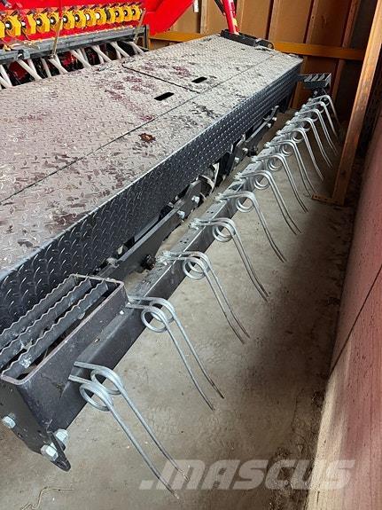 Simulta 3000ST Rozmetadlo minerálních hnojiv