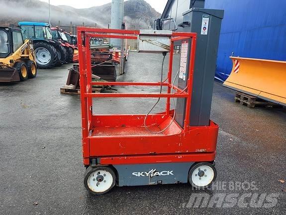 SkyJack SJ16 Další zvedače a plošiny