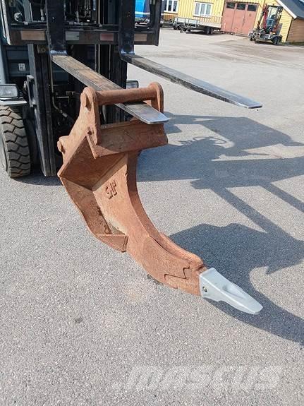 SMP S 50 ripper Ostatní komponenty
