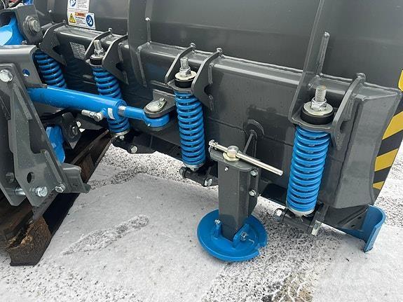 Snowek N360 Sněžné pluhy, přední sněhové radlice