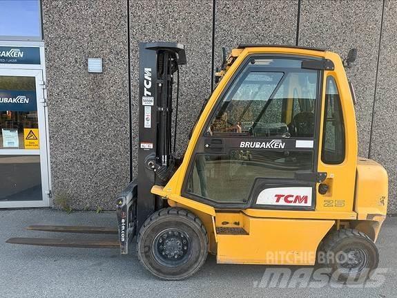 TCM FD25 Dieselové vozíky