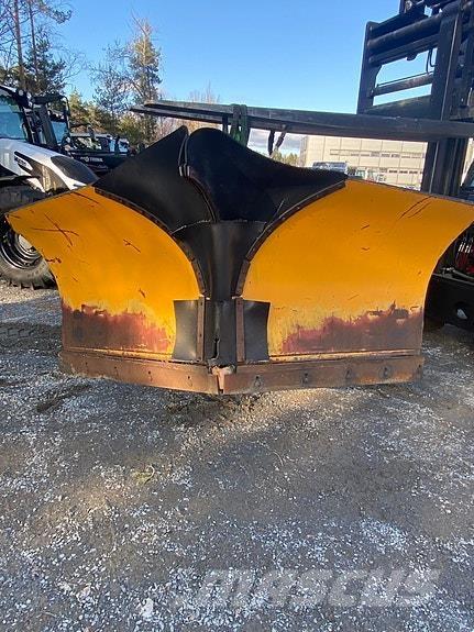 Tellefsdal 2700 V Sněžné pluhy, přední sněhové radlice