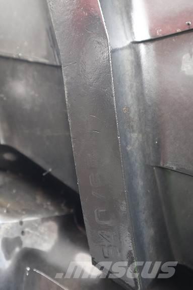 Trelleborg TM800 Pneumatiky, kola a ráfky