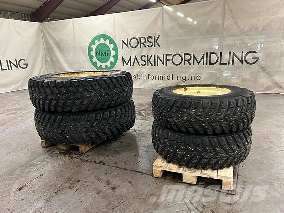 TRI 2 Vinterdekk Traktory