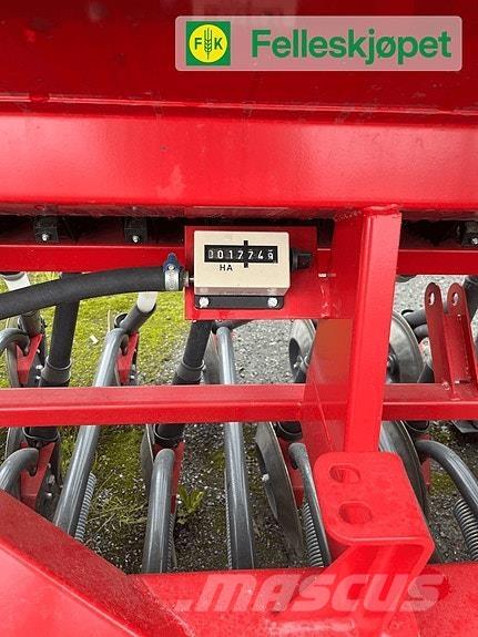 Tume CK3000 Rozmetadlo minerálních hnojiv