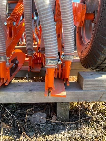 Underhaug UM7950 Mechanické secí stroje