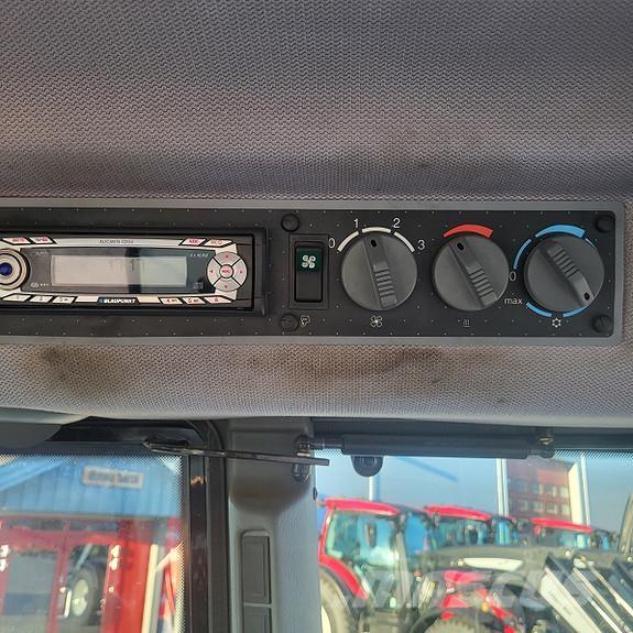 Valtra 6550 Traktory