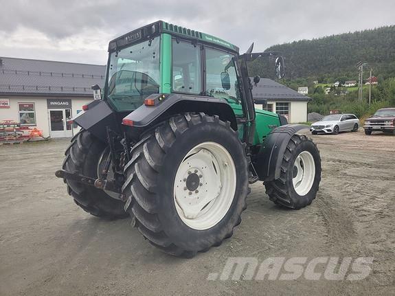 Valtra 6750-4 Traktory
