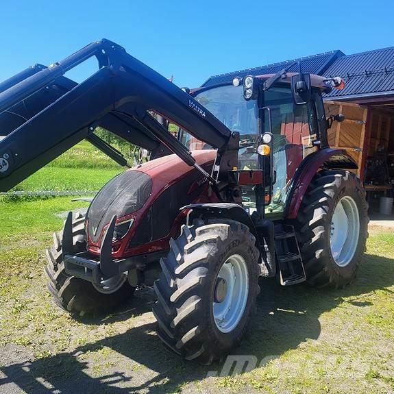 Valtra A 104 h4 Traktory