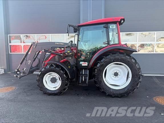 Valtra A 74 Traktory