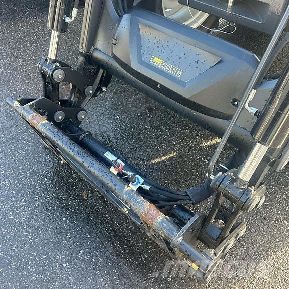 Valtra A115 Traktory