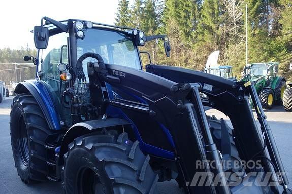 Valtra A115 H4 Traktory