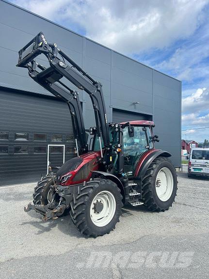 Valtra G115 Active Traktory