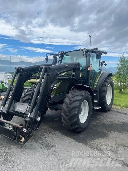 Valtra G115A Traktory