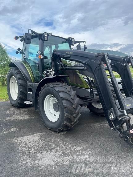 Valtra G115A Traktory