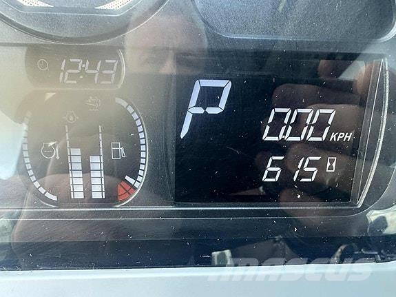 Valtra G135 Activ Traktory