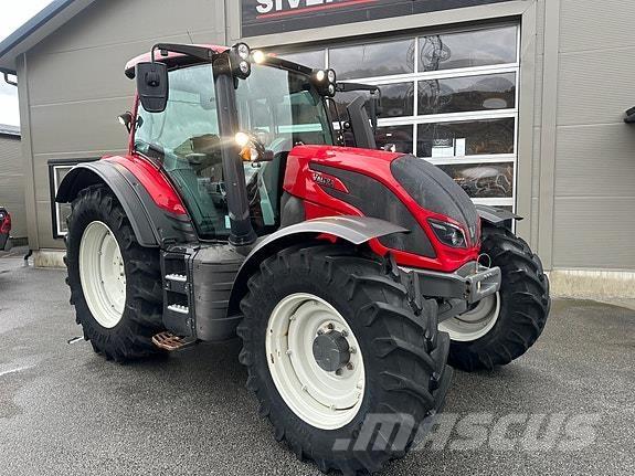 Valtra N 174 VERSU Traktory