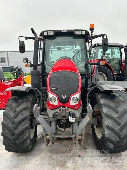 Valtra N103 Traktory
