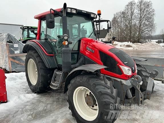 Valtra N103 Traktory