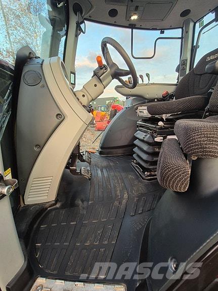 Valtra N104 Traktory