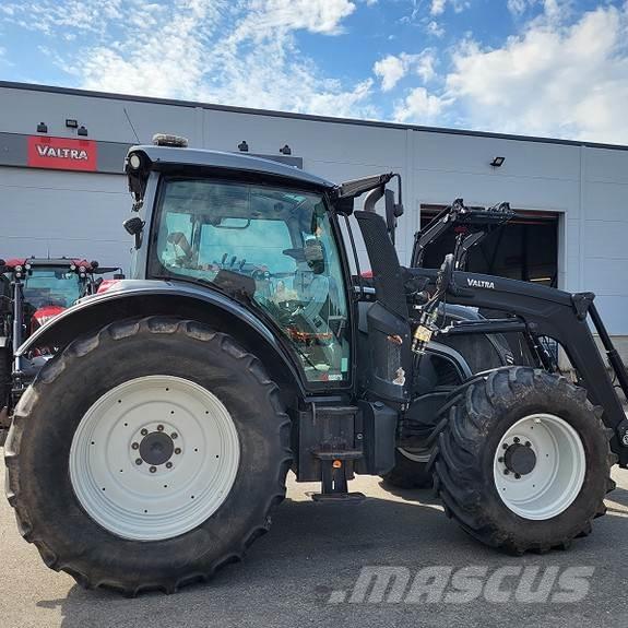 Valtra N104H5 Traktory