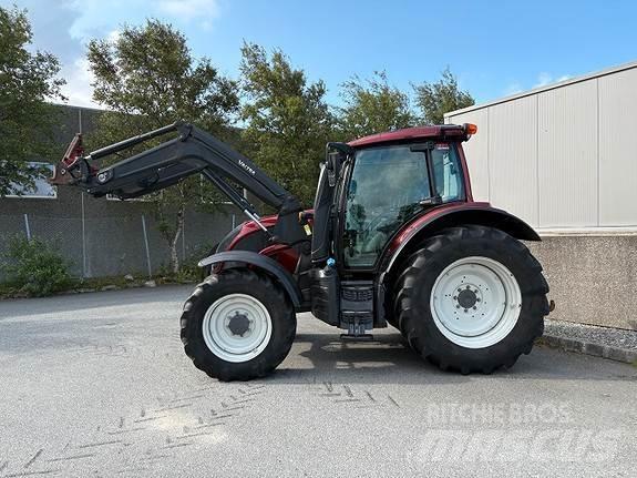 Valtra N114 Traktory