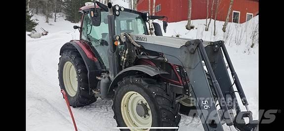 Valtra N134D Traktory