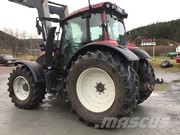 Valtra N154D Traktory