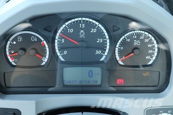 Valtra N154ED Traktory