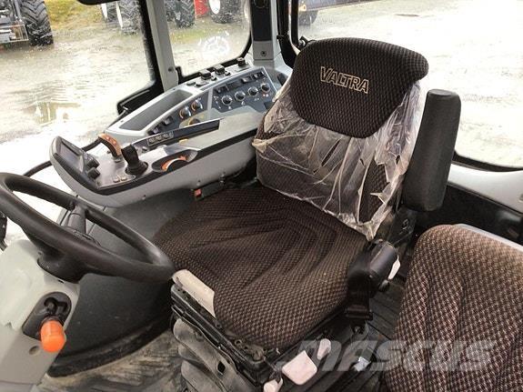 Valtra N154ED Traktory