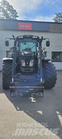 Valtra N163 Traktory