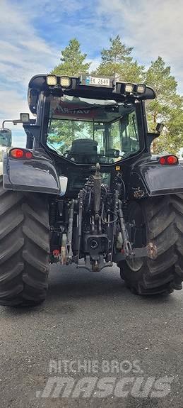 Valtra N163 Traktory