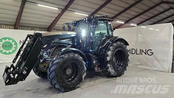Valtra N174 Traktory