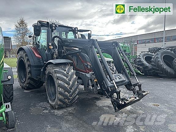 Valtra N174 Traktory
