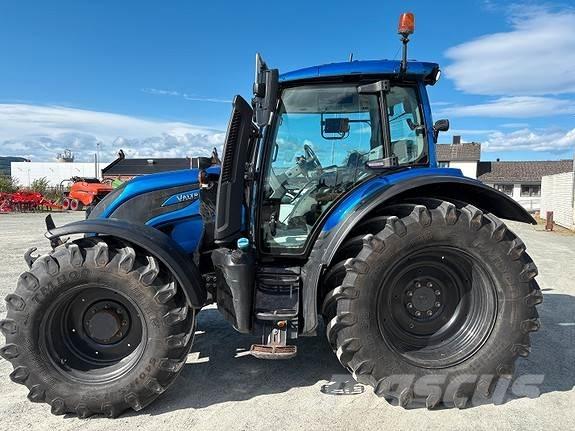 Valtra N174 Direct Traktory