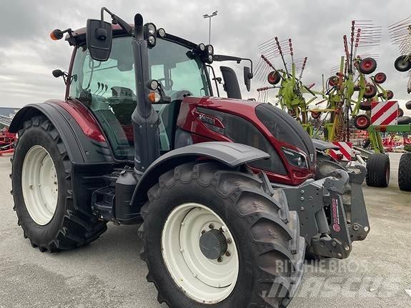 Valtra N174A Traktory