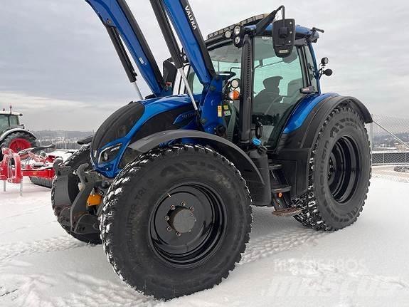 Valtra N174D Traktory