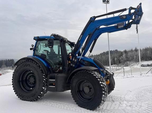 Valtra N174D Traktory