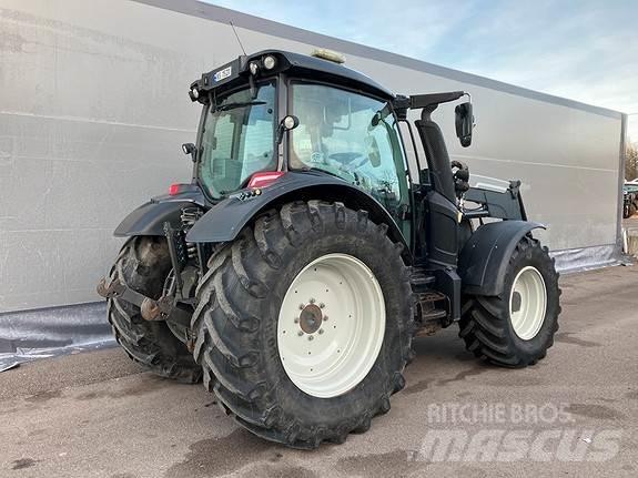 Valtra N174D Traktory