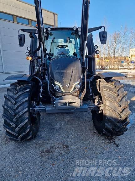 Valtra N175 Traktory