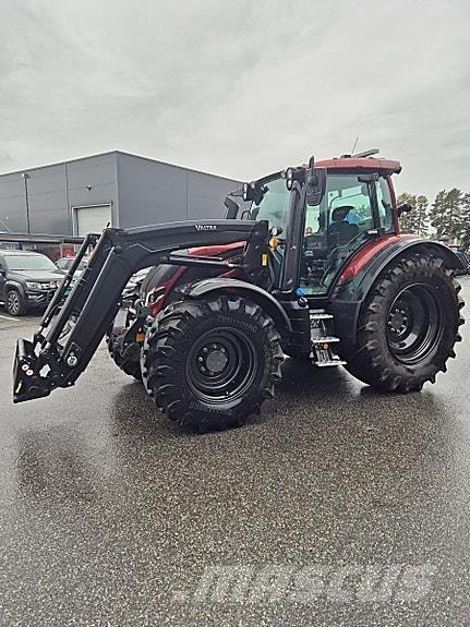 Valtra N175 Traktory