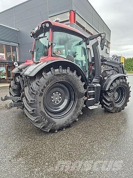 Valtra N175 Traktory