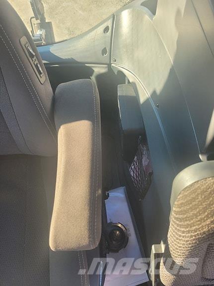 Valtra N175D Traktory