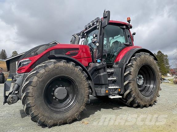 Valtra Q305 Traktory