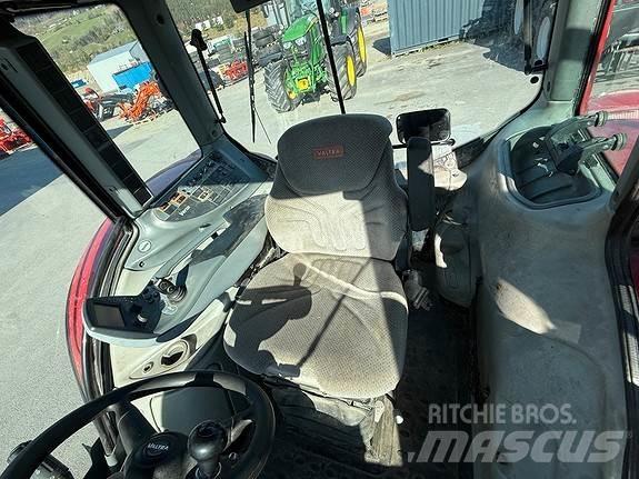 Valtra T 213 V Traktory