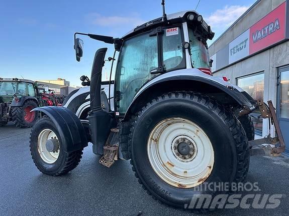 Valtra T174 Versu Traktory