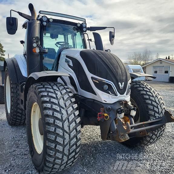Valtra T174D Traktory